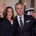 Esposo de Kamala Harris da positivo a COVID-19