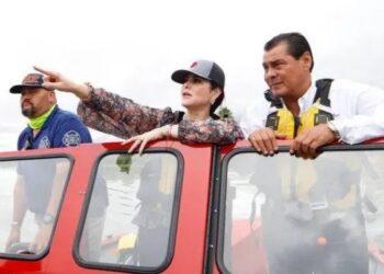 Carmen Lilia Canturosas recorre “El Laguito” en Nuevo Laredo